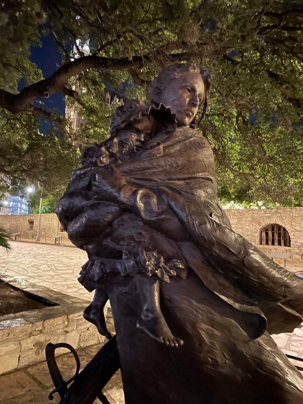Statues in and around The Alamo